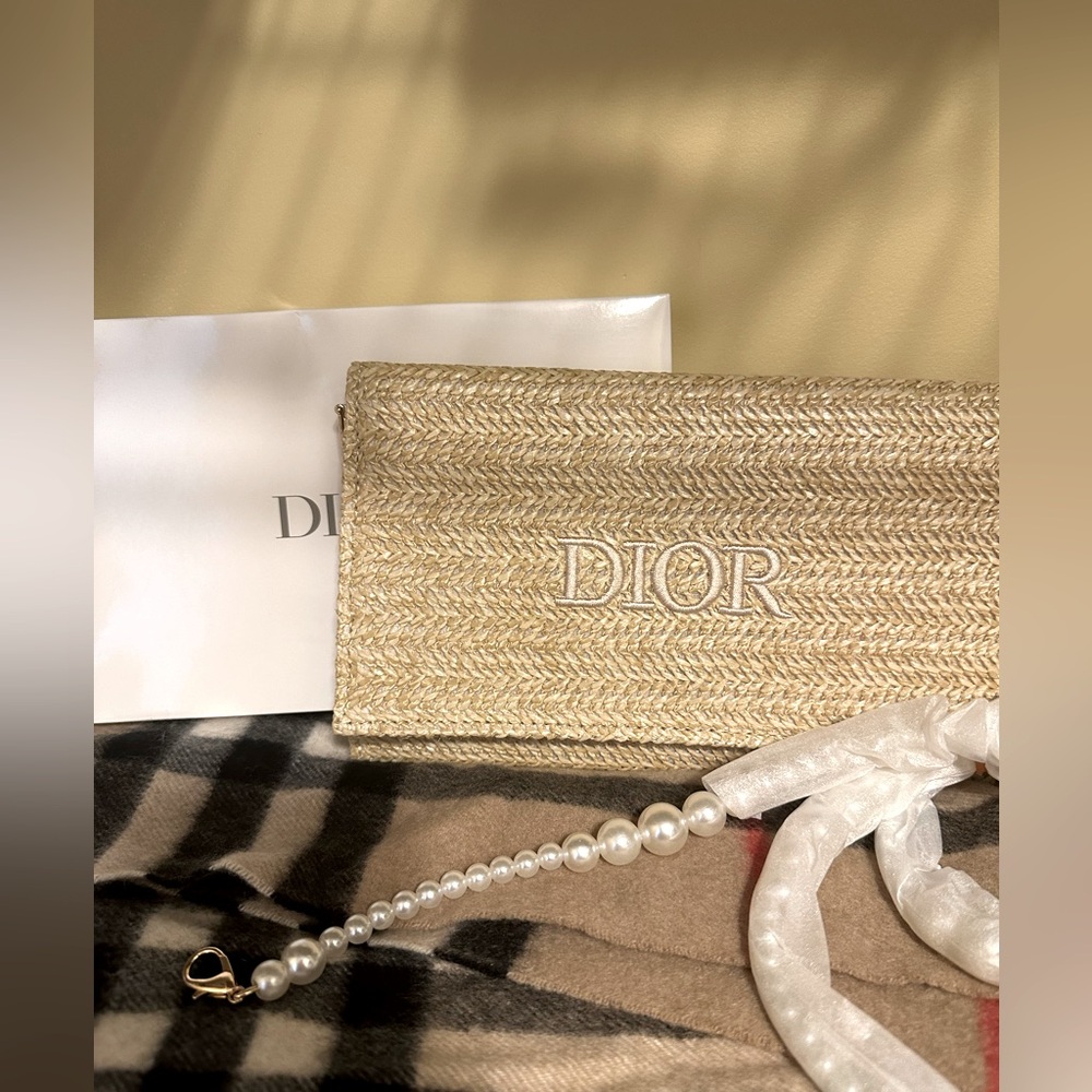 NIB DIOR Rattan Clutch